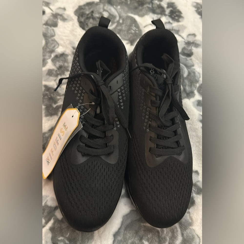 Amazon Men's Black Mesh Athletic Sneakers